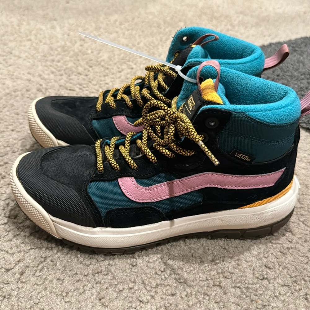 Vans Ultrarange women’s hiking shoe